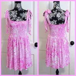 🆕️ 💓HTF Lilly Pulitzer💓 - Rivera Smocked Romper